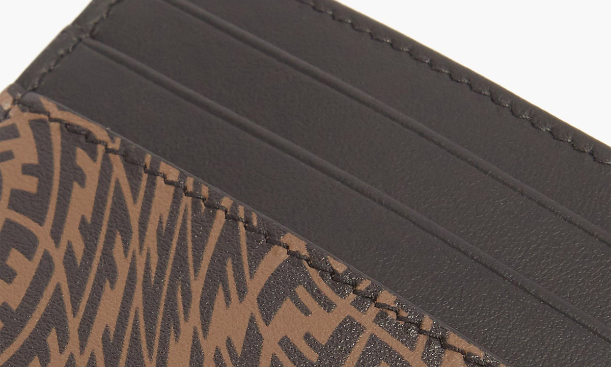 11 Luxury Leather Wallets & Cardholders to Buy in 2021