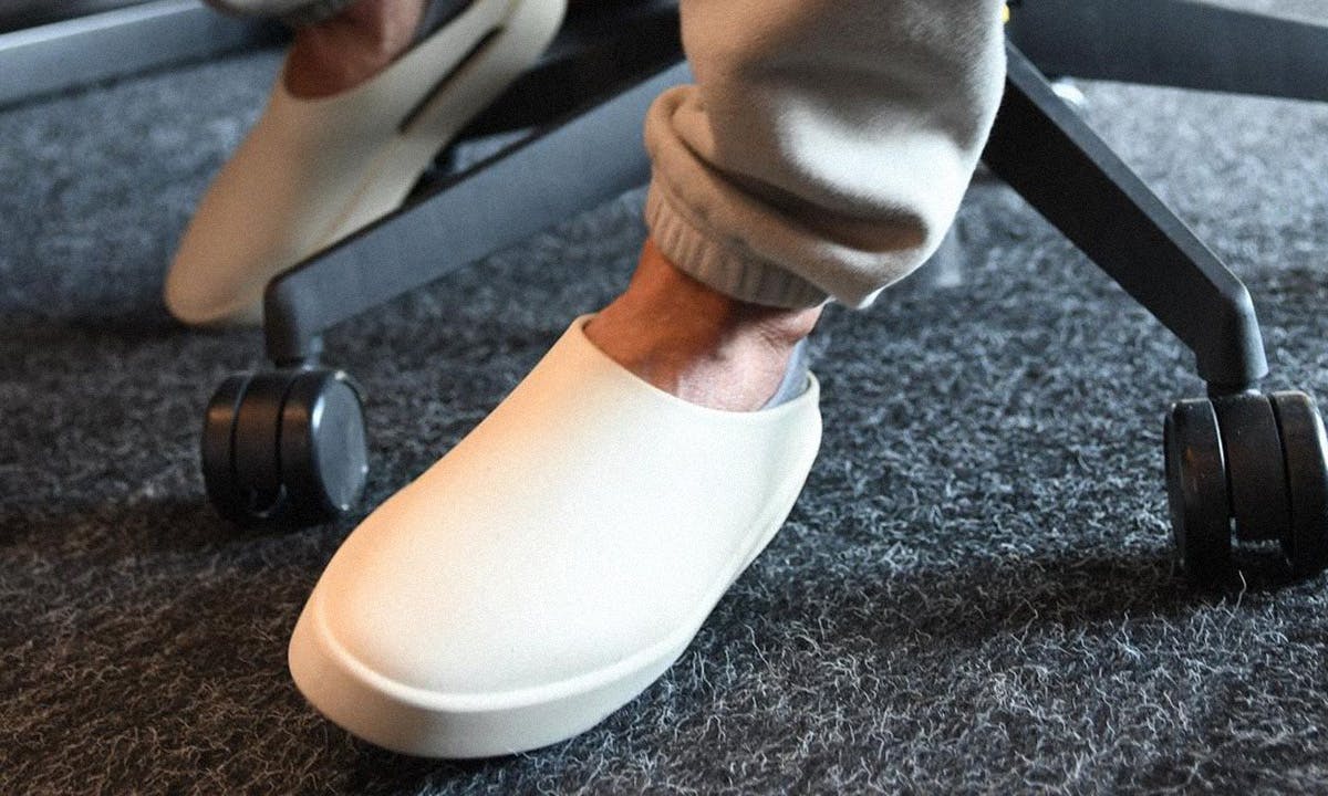 Jerry lorenzo hotsell adidas slides