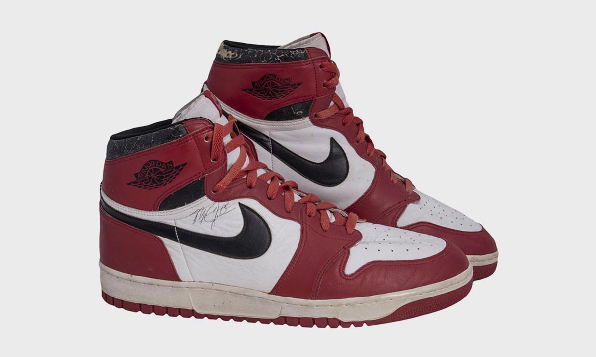 MJ's Air Jordan 1s With Dunk Sole Expected to Auction for $800K