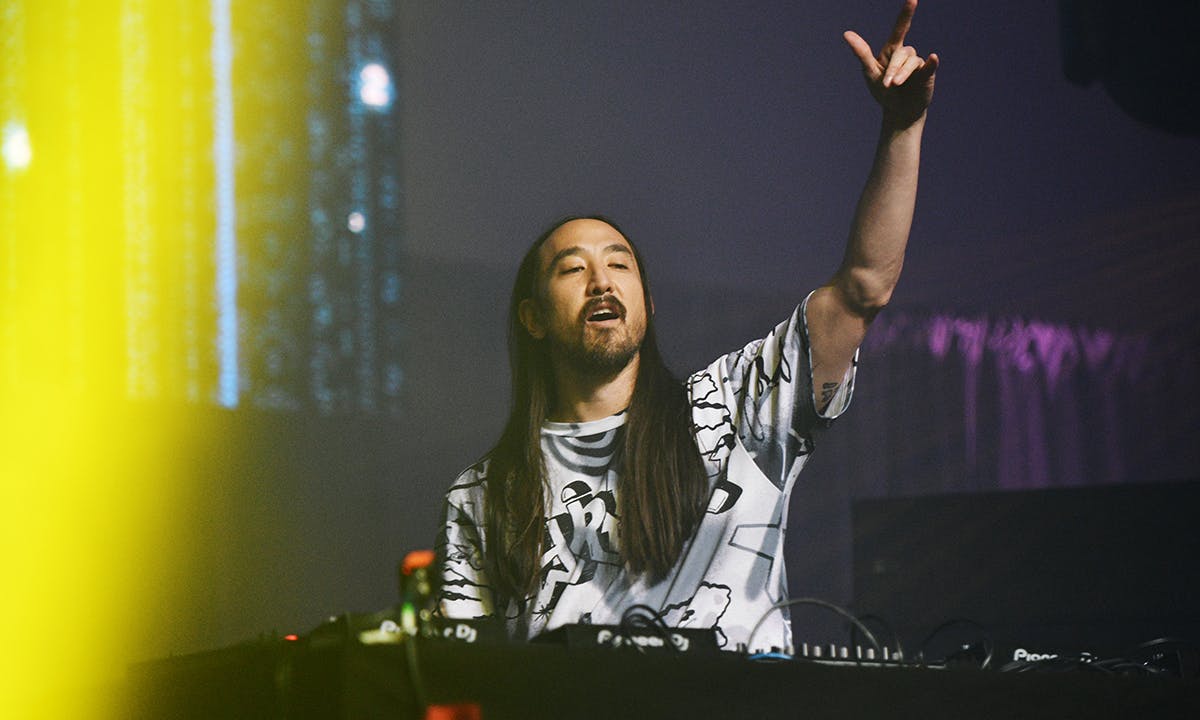 Steve Aoki performing