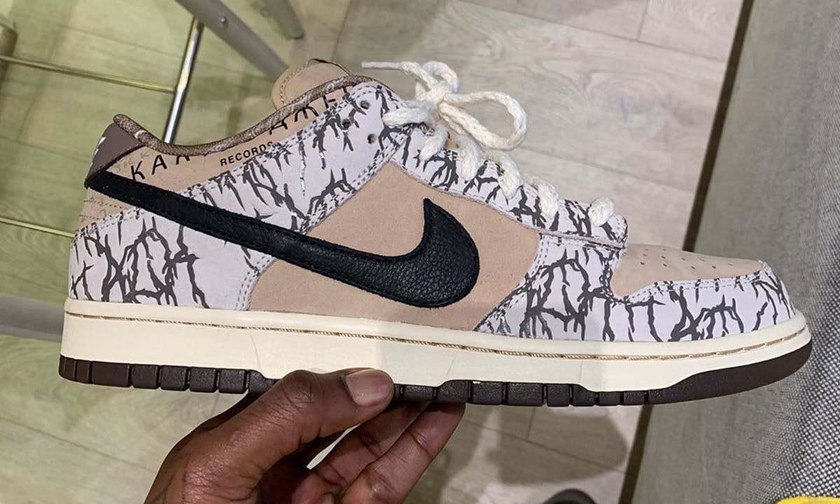 Beïnvloeden streng Wanten Travis Scott Shares Potential Sample Nike SB Dunk Low