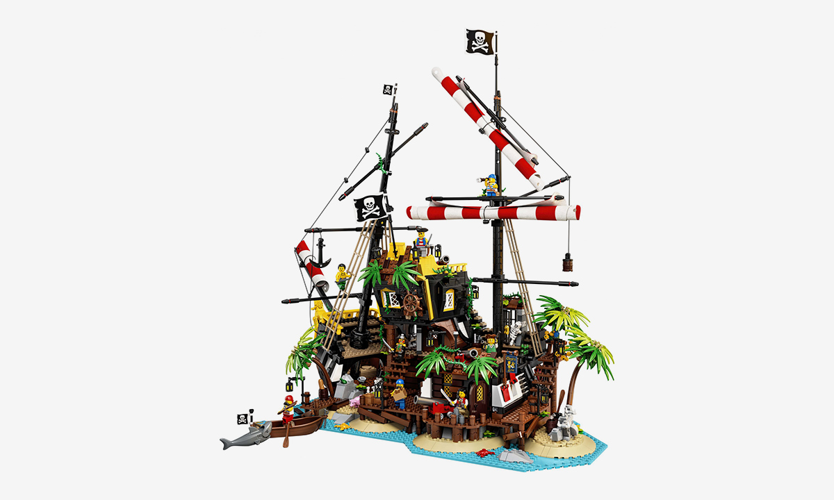 LEGO Pirates of Barracuda Bay Set