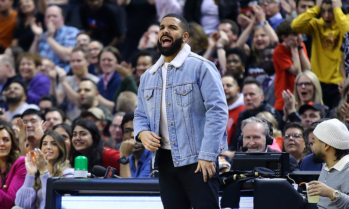 Drake Is Hilariously Jealous of Justin Bieber Hanging With the Toronto  Maple Leafs: See the Pic