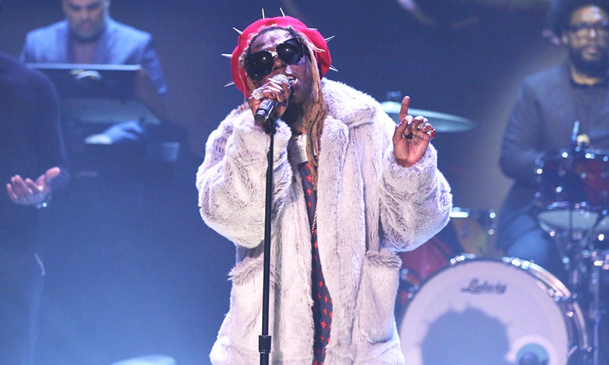 Lil Wayne performs Dreams on Jimmy Fallon