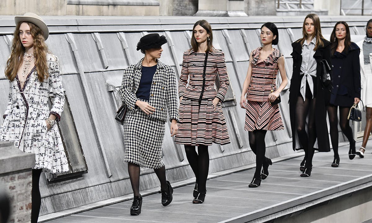 Street Style Outside Chanel - Paris Fashion Week SS20