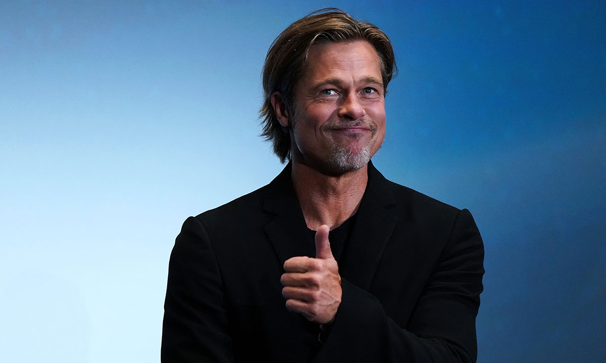 Brad Pitt thumbs up