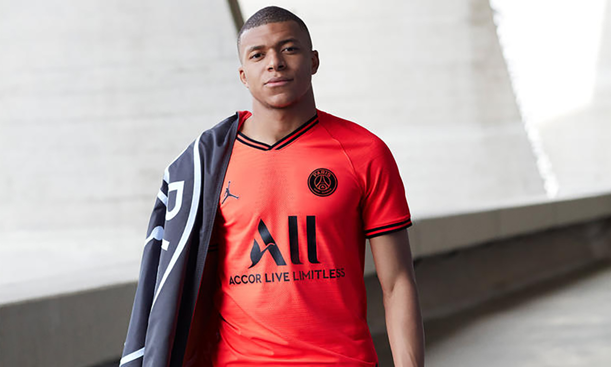 Paris Saint-Germain unveils Jordan away jersey