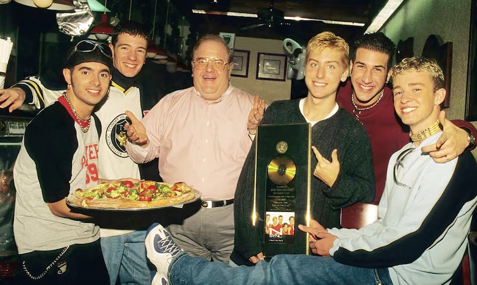the boy band con the lou pearlman story trailer The Boy Band Con: The Lou Pearlman Story