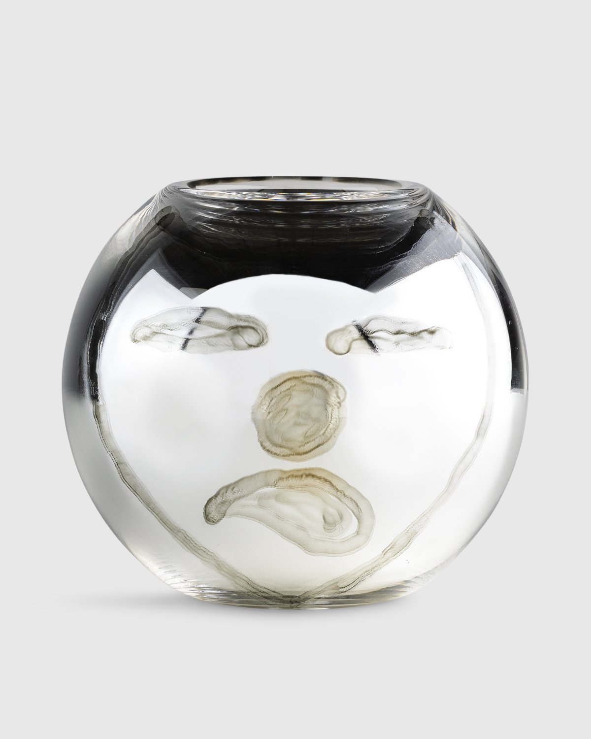 Chito x Christofle x Highsnobiety - Hand Painted Uni Vase Small 2 - Lifestyle - Silver - Image 1