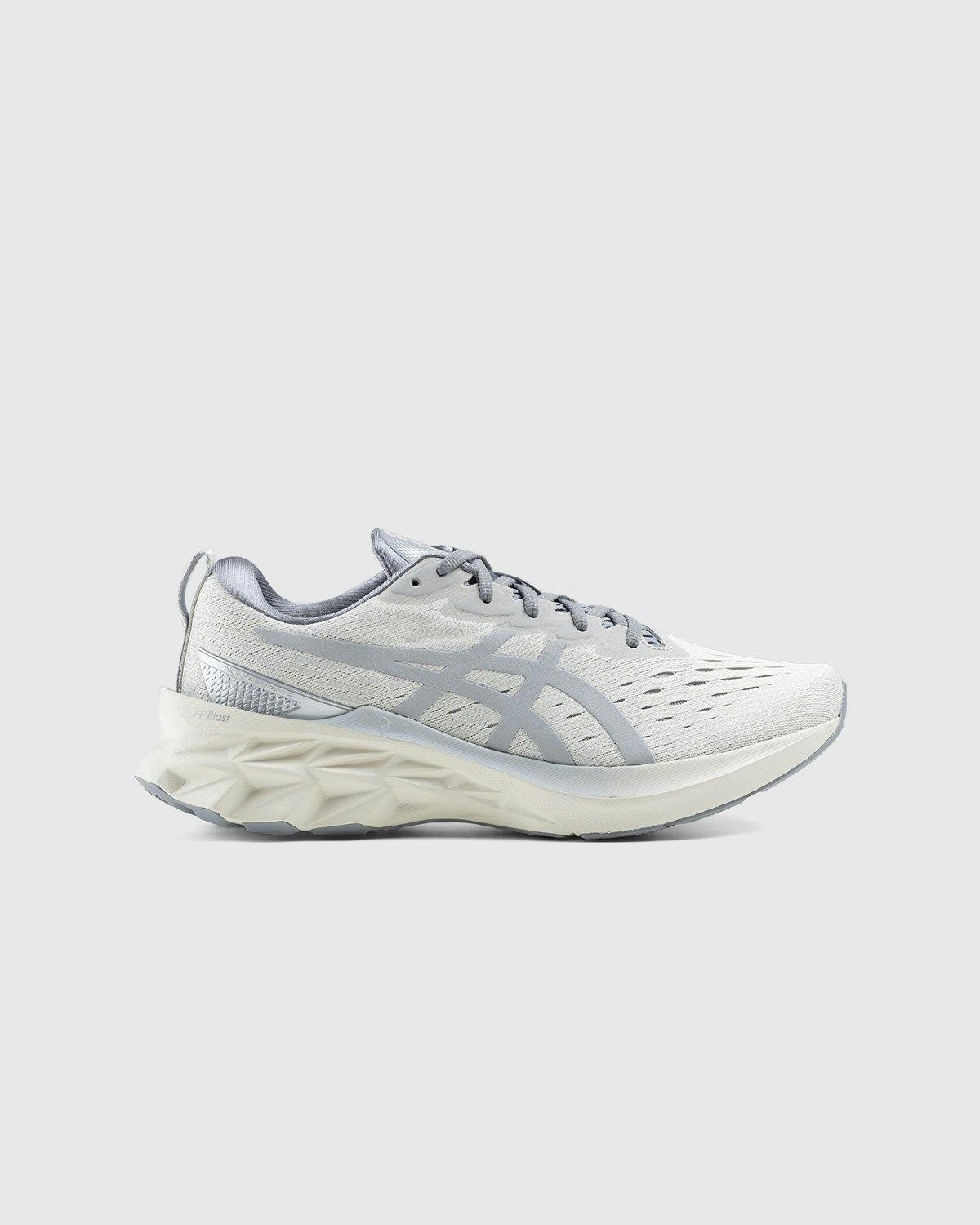 asics - Novablast 2 SPS Smoke Grey Piedmont Grey - Footwear - Beige - Image 1