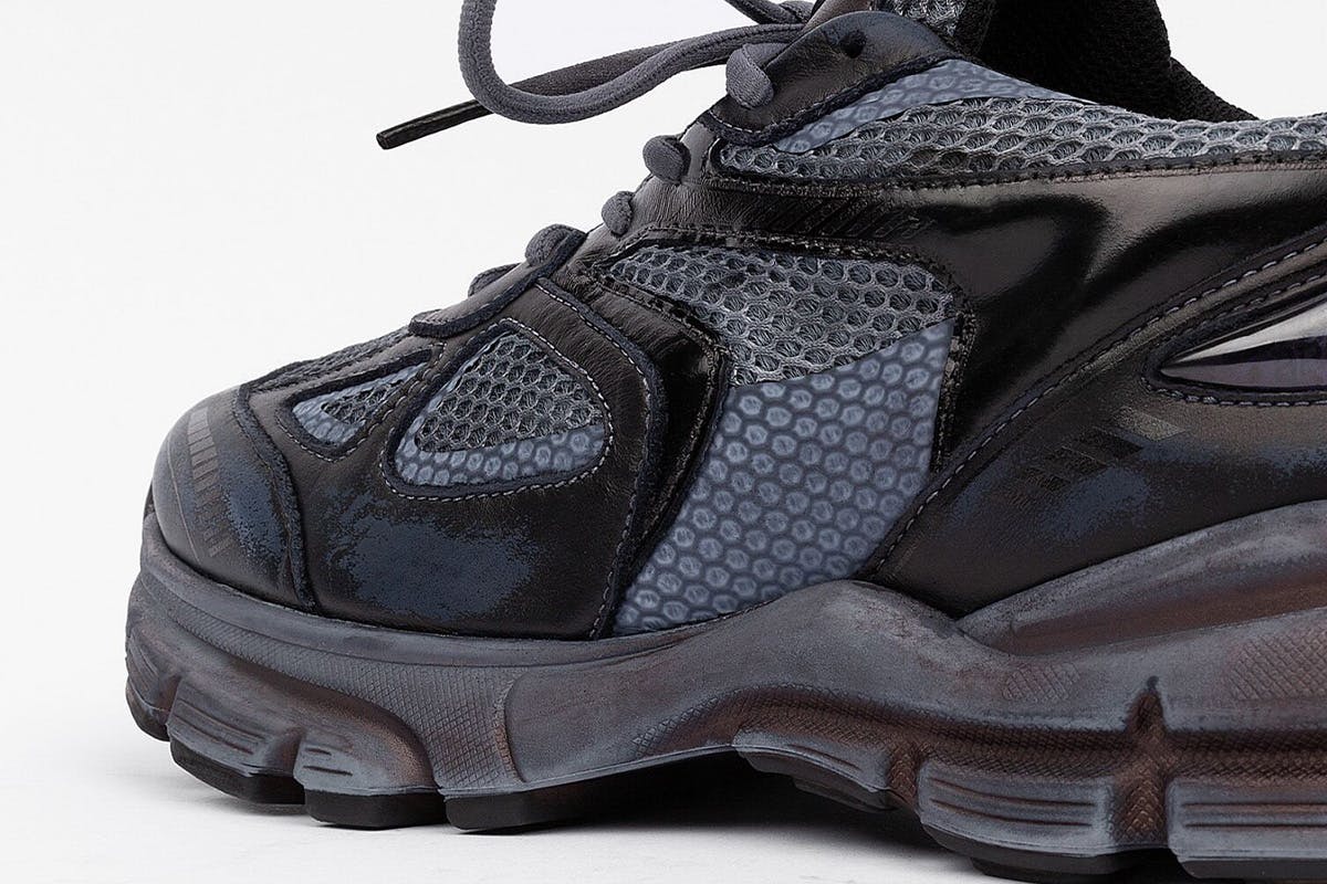 America's #1 'Dad Shoe' Brand Develops Surprisingly Futuristic Sneakers -  DMARGE