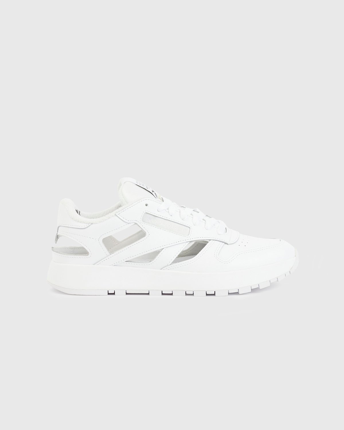 Maison Margiela x Reebok - Classic Leather Tabi Low White - Footwear - White - Image 1