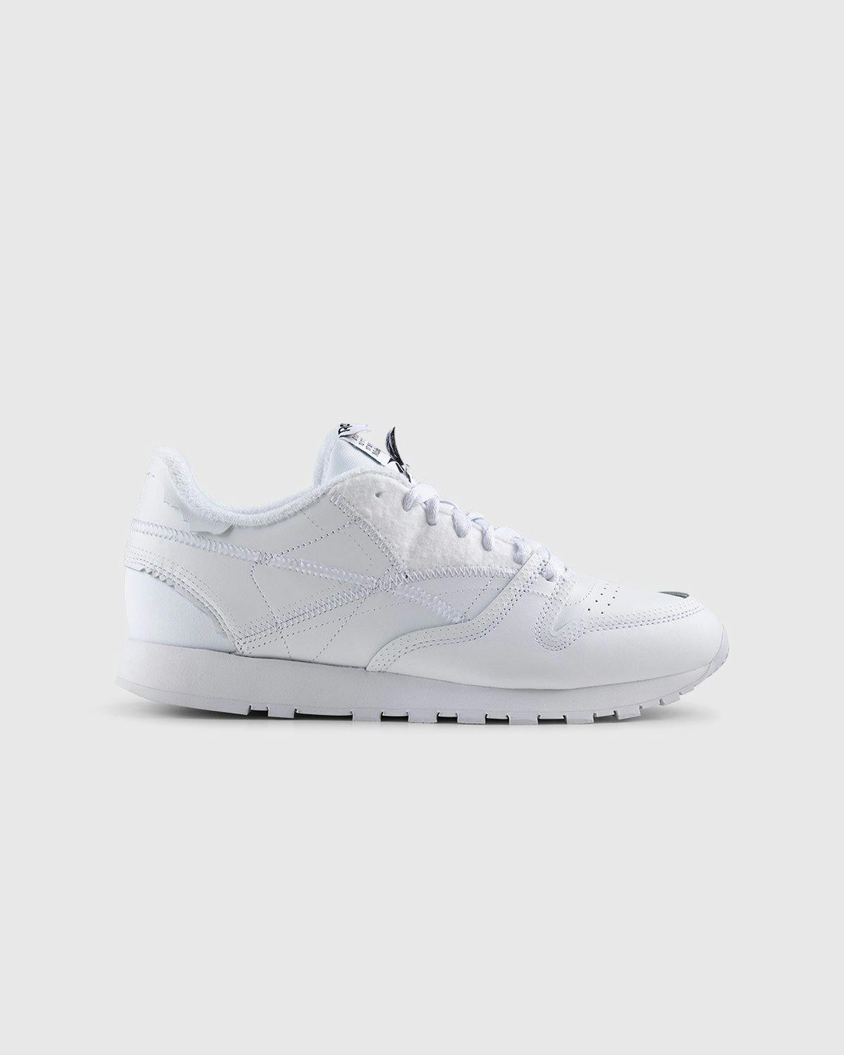 Maison Margiela x Reebok - Classic Leather Memory Of Footwear White/Black/Footwear White - Footwear - White - Image 1