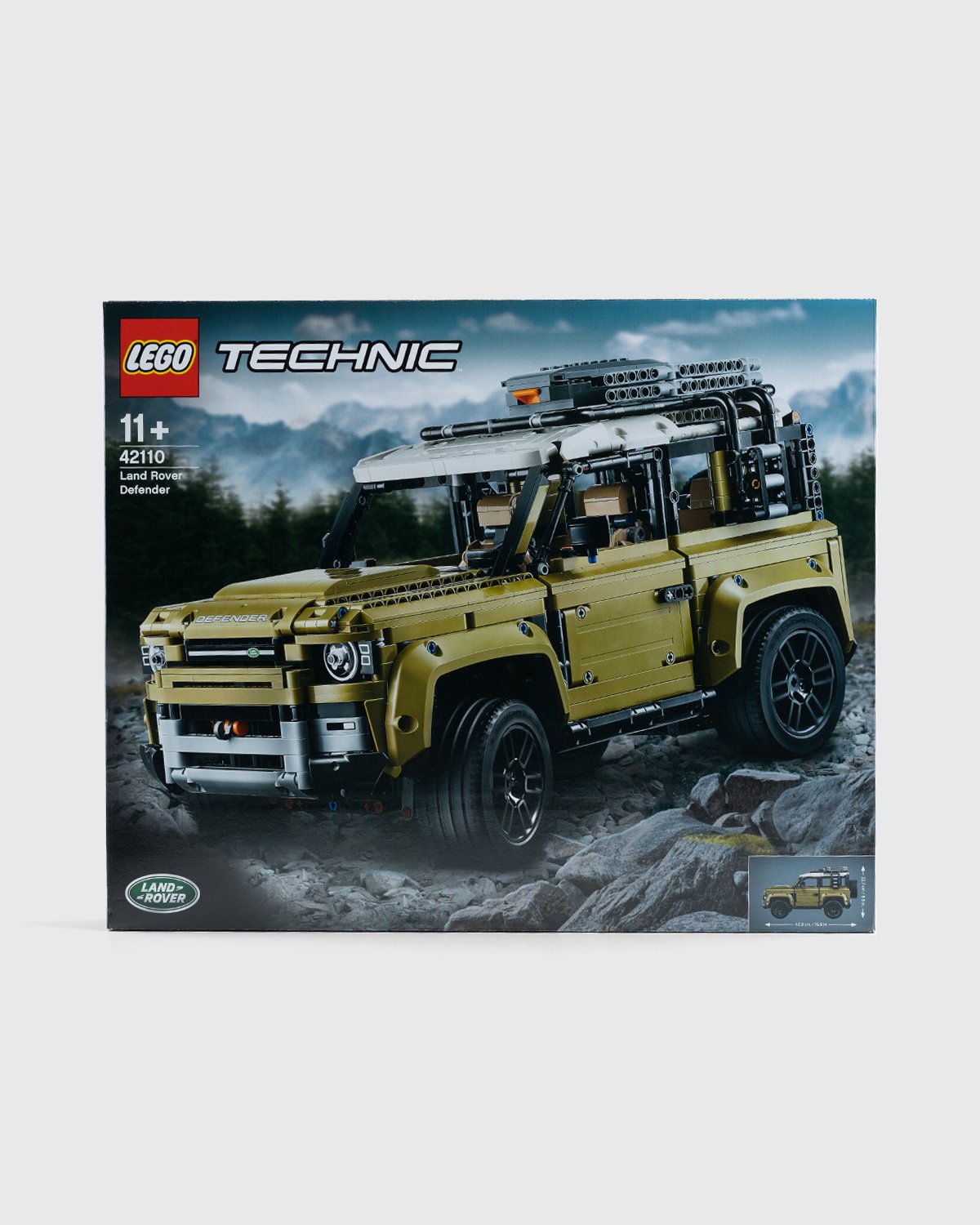 Lego - Icons Technic Land Rover Defender Green - Lifestyle - Green - Image 1