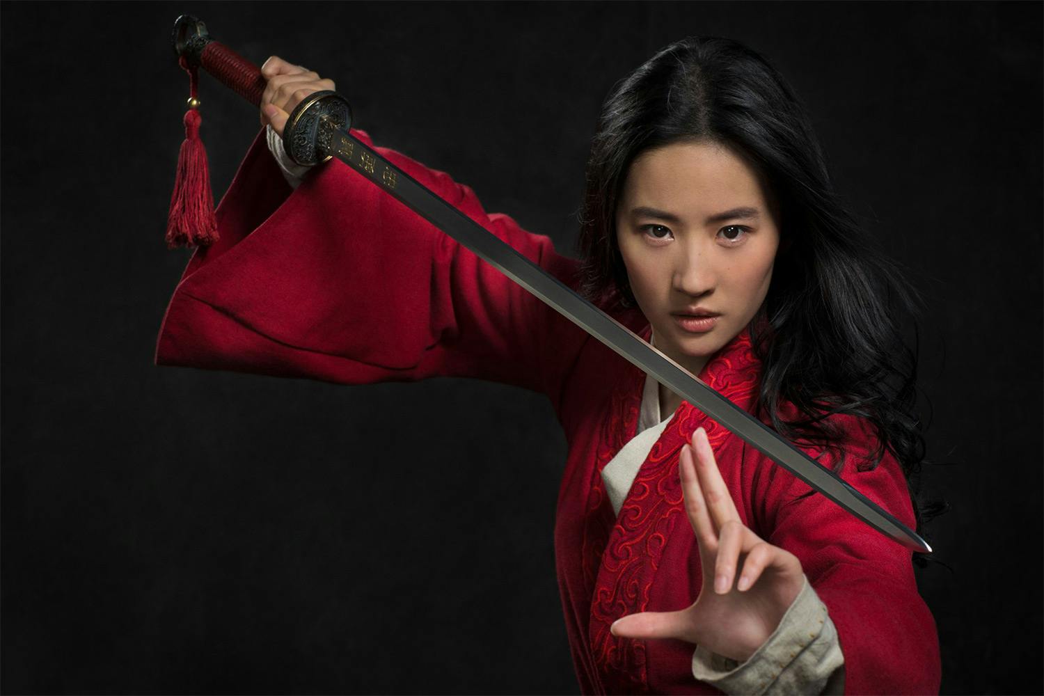 disney live action mulan first look