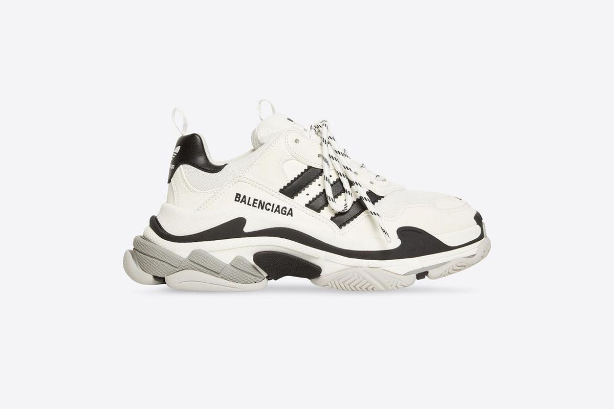 BALENCIAGA Triple S sneakers in synthetic leather and mesh  Black   Balenciaga shoes 654251W2CA8 online on GIGLIOCOM