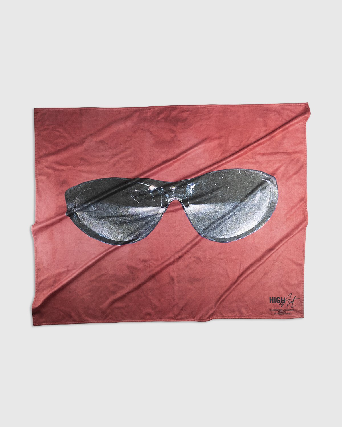 Tobias Spichtig x Highsnobiety - Sunglasses Beach Towel - Lifestyle - Black - Image 1