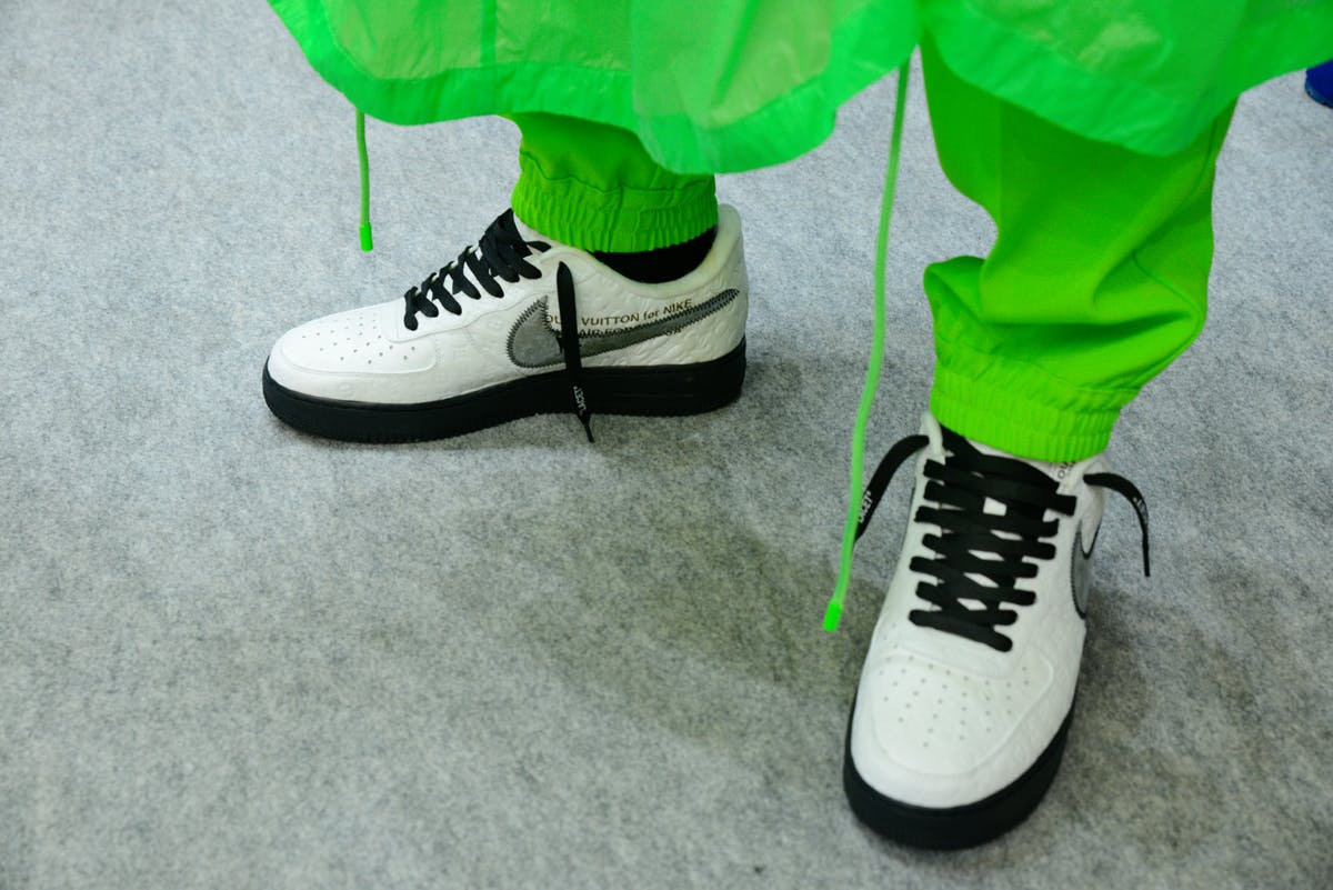 Virgil Abloh Nike x Louis Vuitton Air Force 1 Sneaker Auction Hits $25.3  Million - Bloomberg