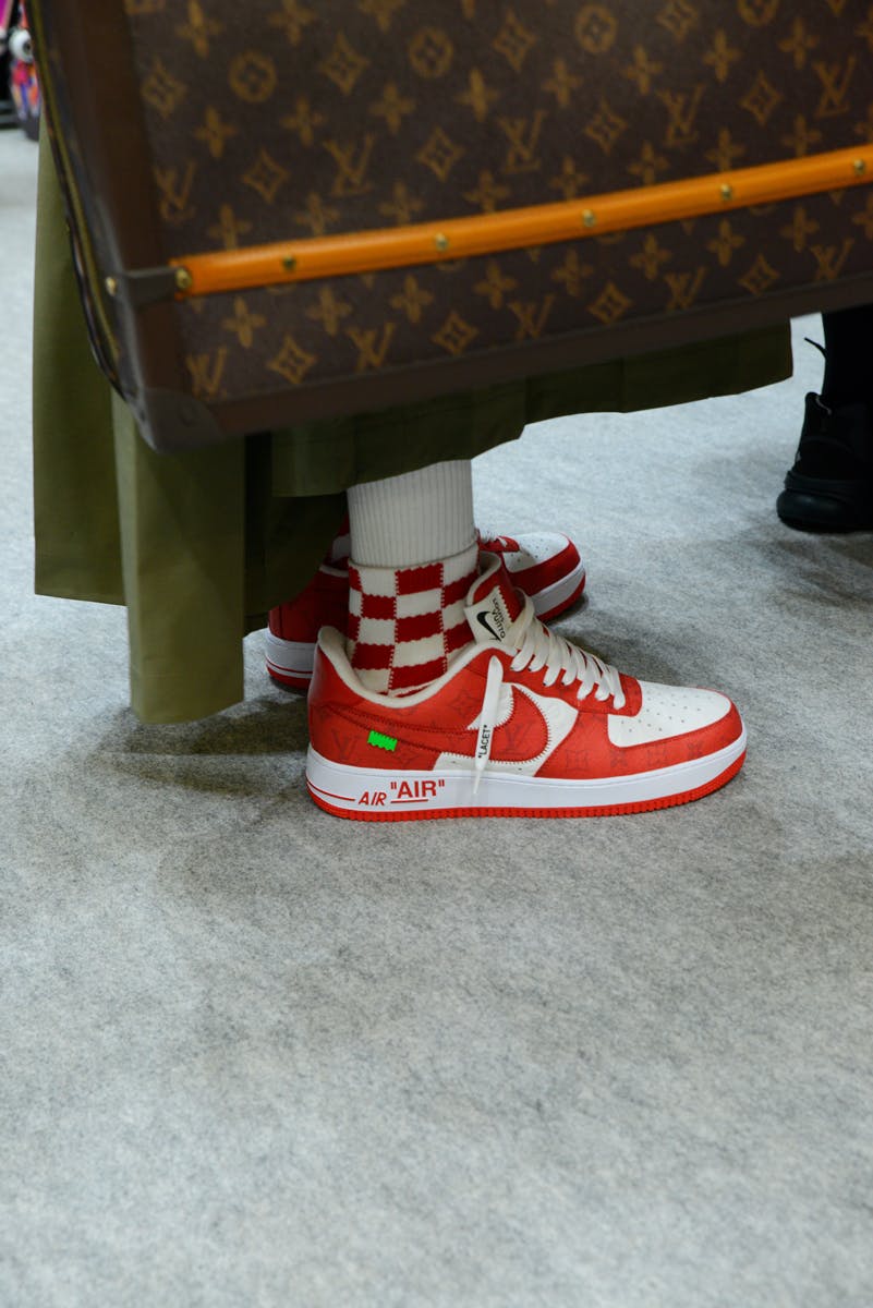 200 pairs of Louis Vuitton x Nike 'Air Force 1' shoes designed by Virgil  Abloh fetch $25 million at Sotheby's auction - The Economic Times