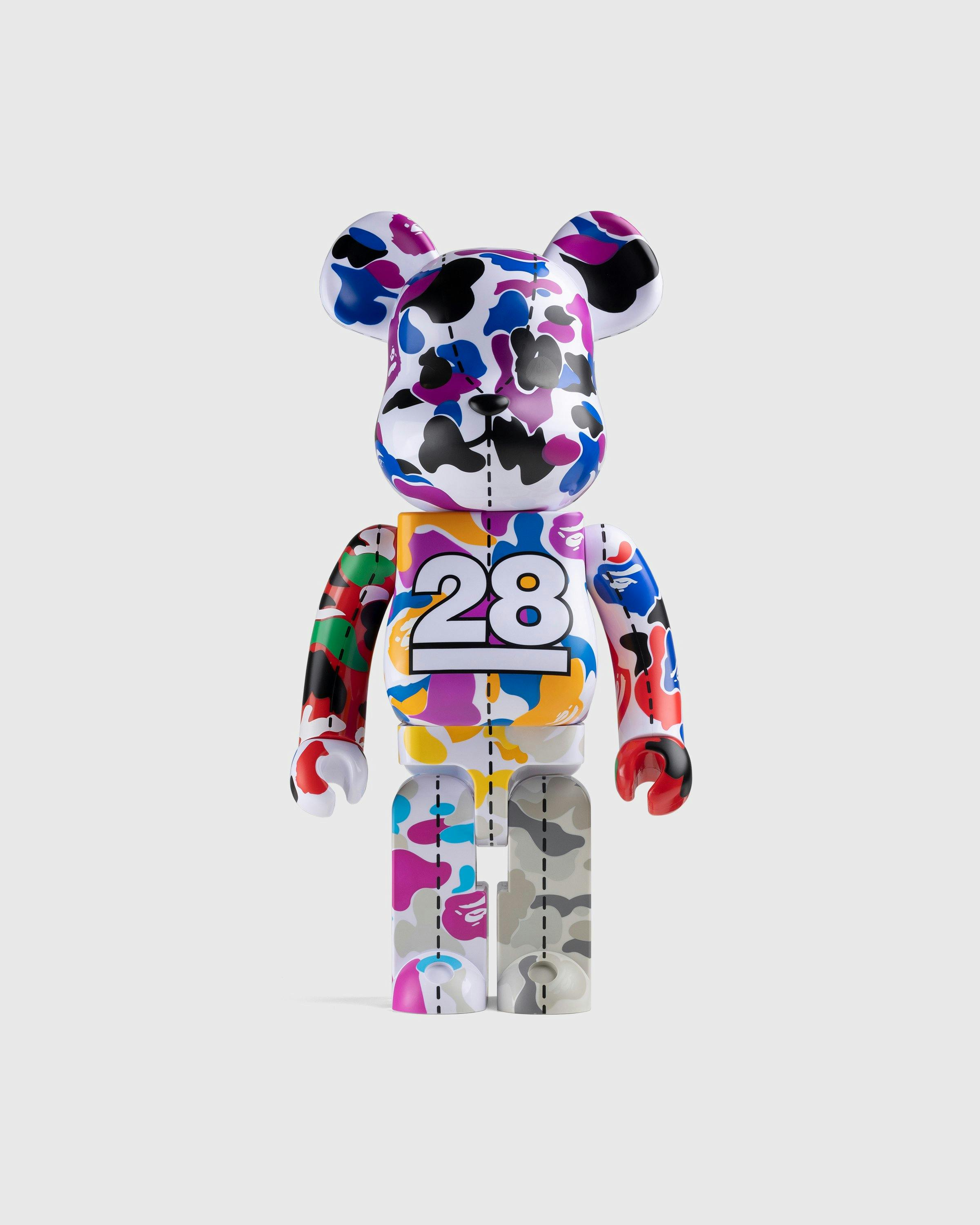 Medicom - Be@rbrick BAPE Camo 28th Anniversary 400% Multi #2 - Lifestyle - Multi - Image 1