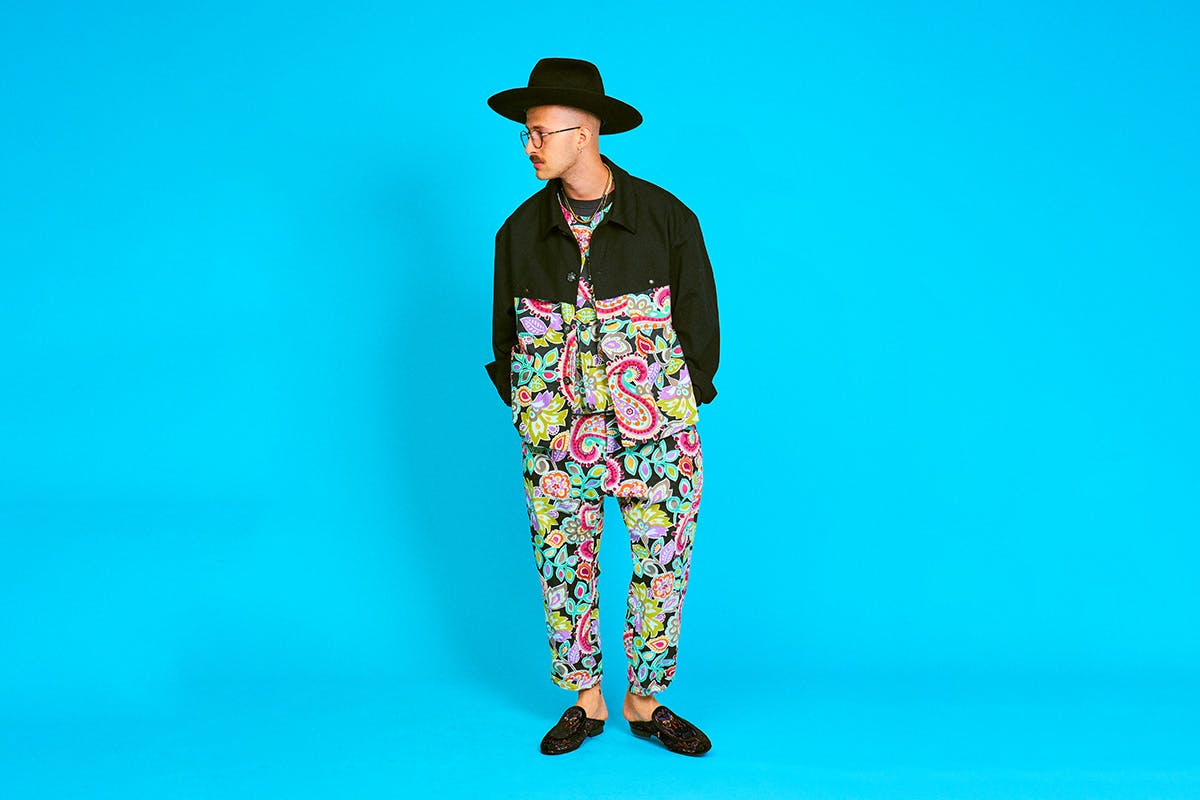 AiE SS20 paisley two piece blue background