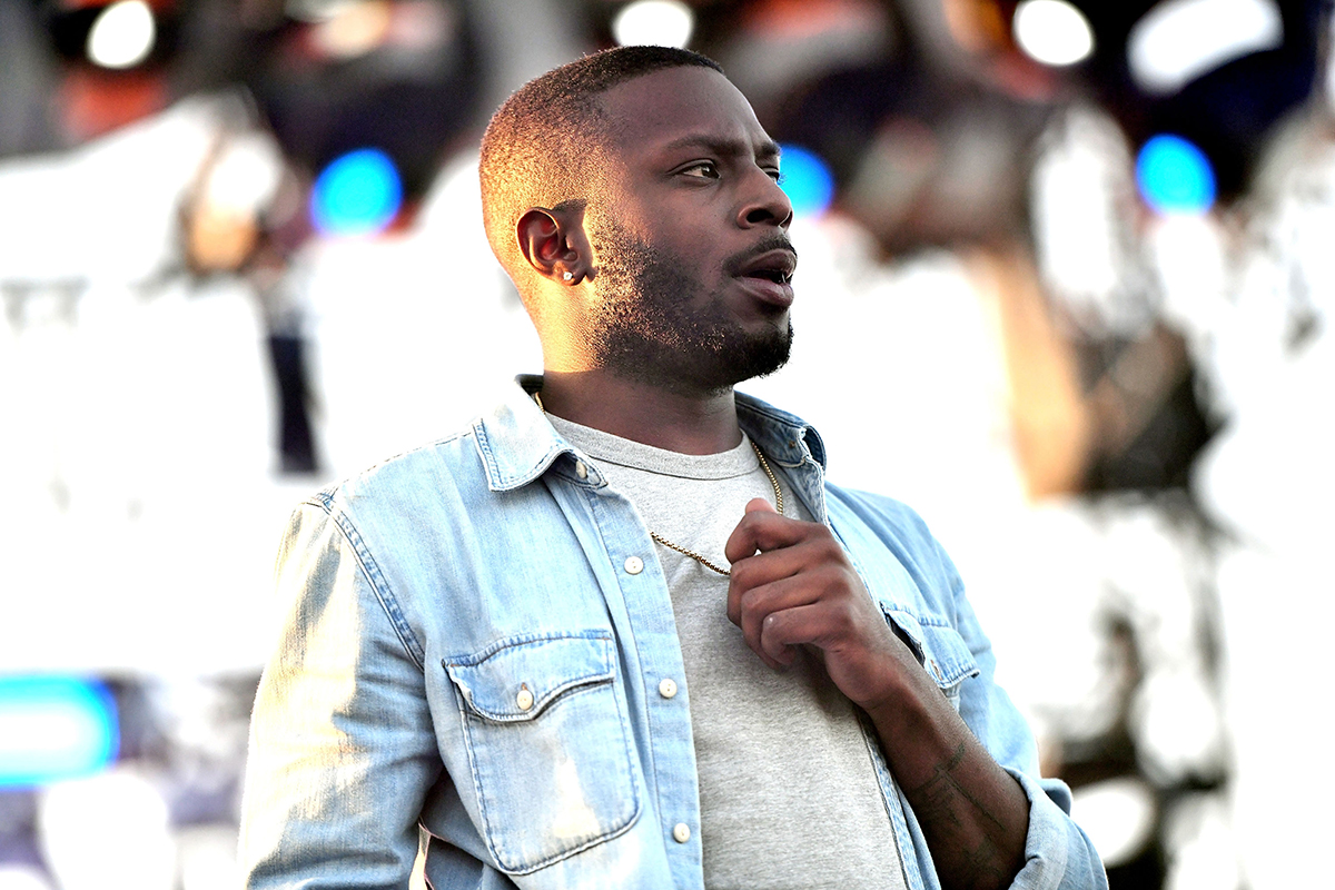Isaiah Rashad performs onstage during the Smokers Club Festival