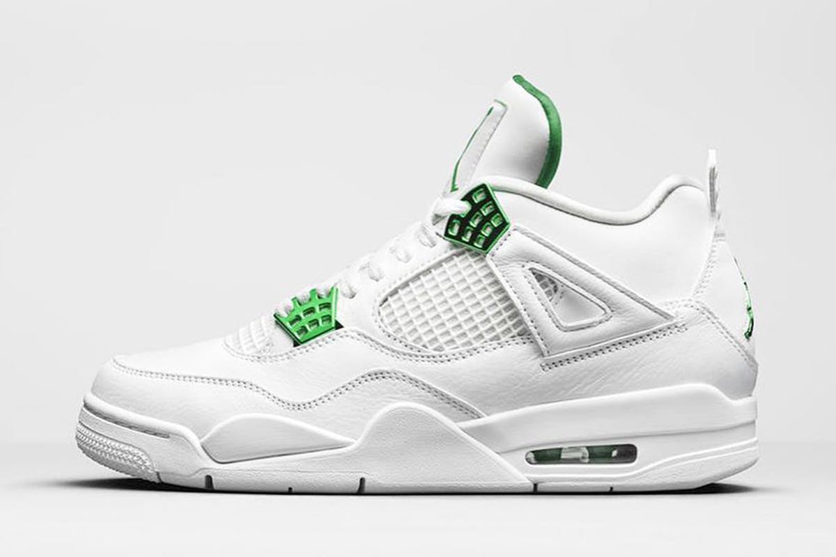 nike air jordan 4 metallic green product shot