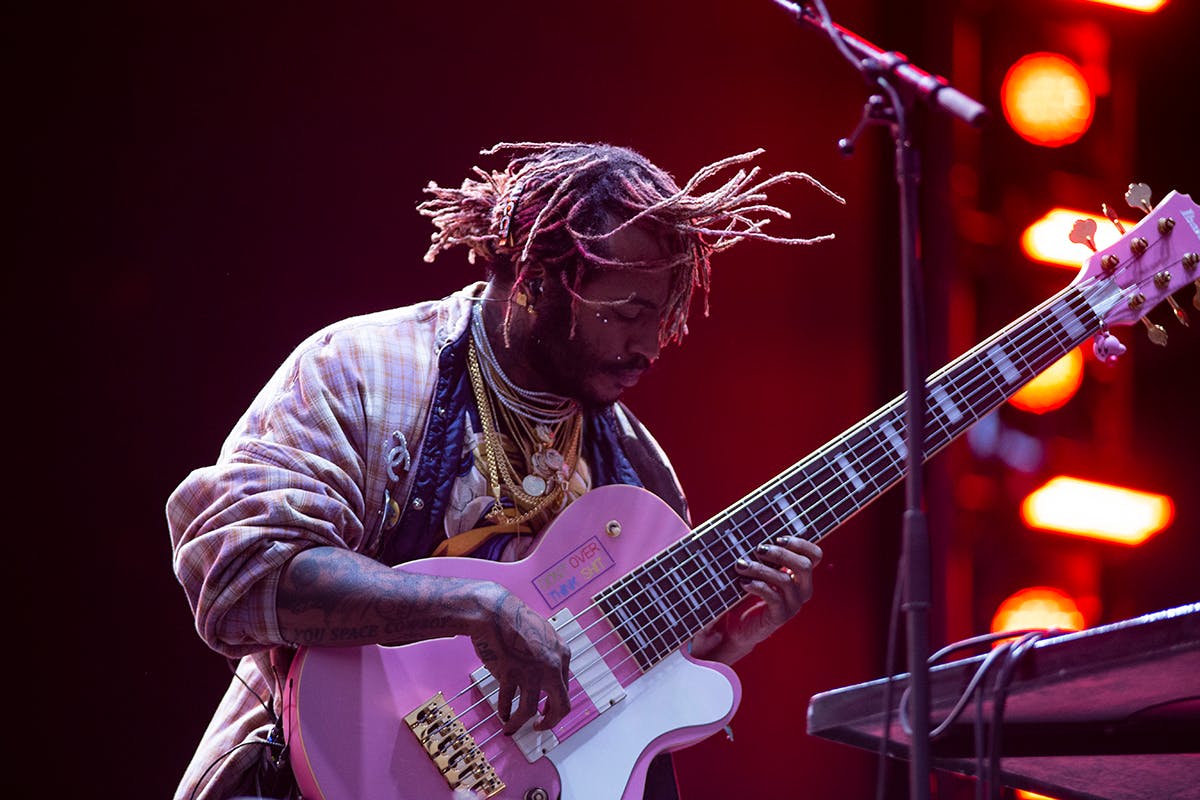 thundercat performs live