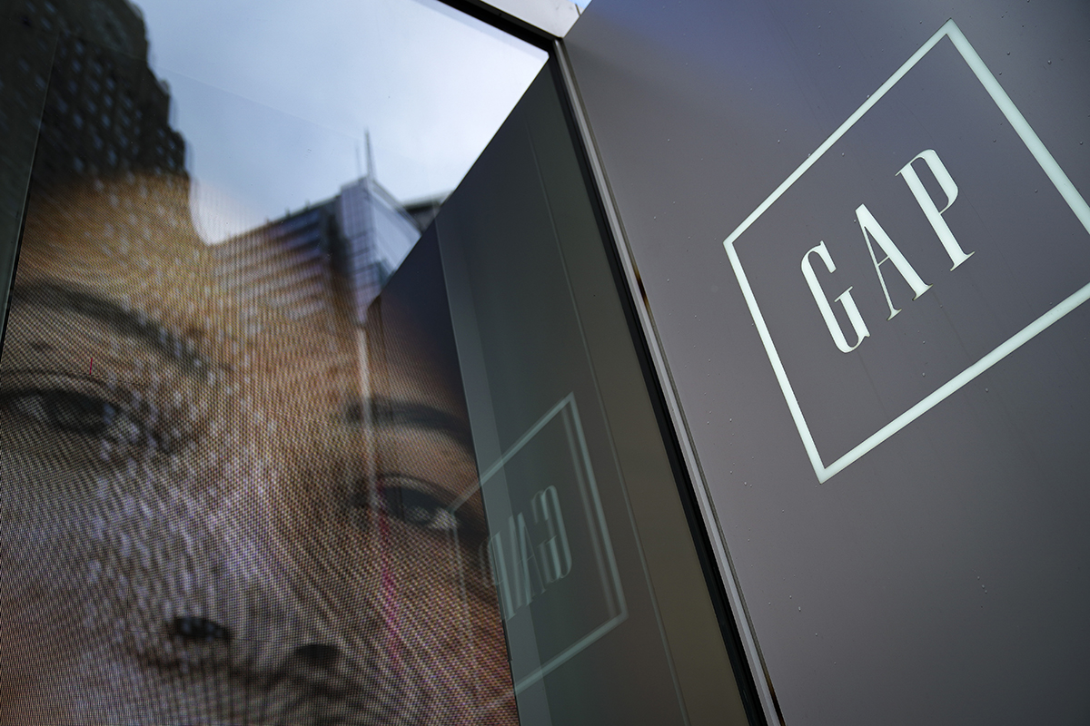 Gap store sign