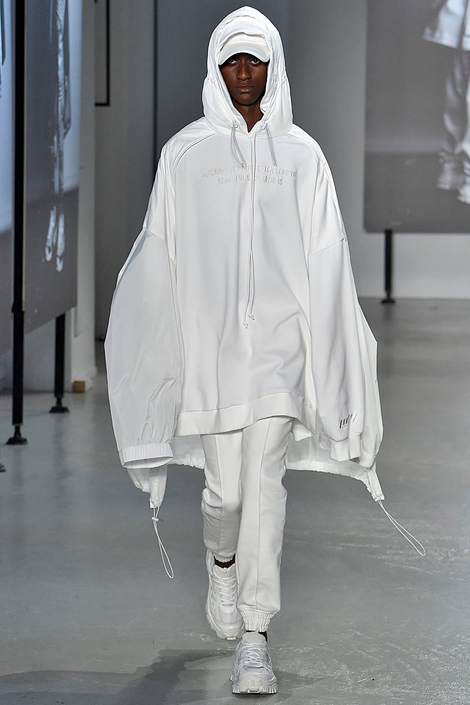 Juun J Paris Menswear Spring Summer 2019 Paris June 2018 PFW18 Spring/Summer 2019 juun j.