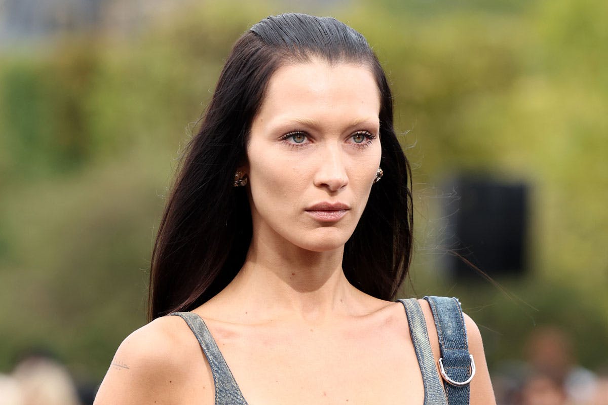 Celebrities With Bleached Eyebrows The Trend That Won't Budge