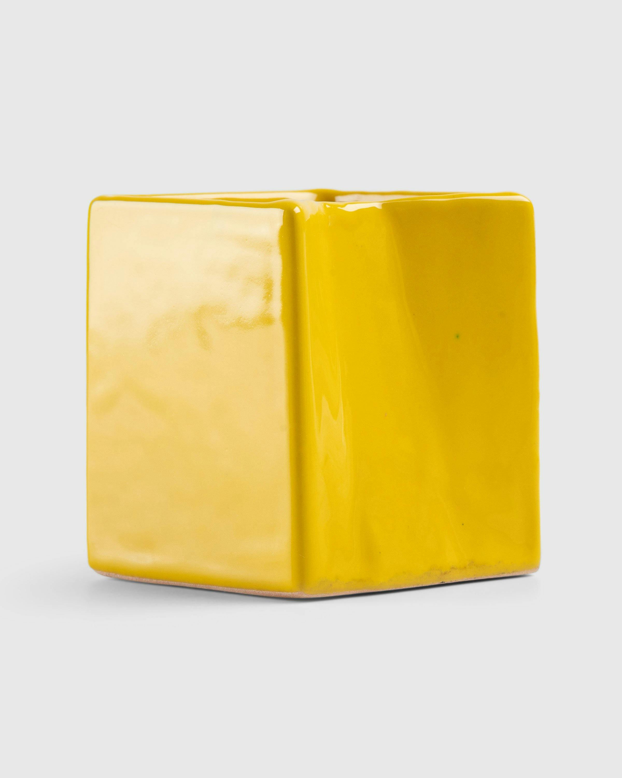 Zordan Generazione - Oliver & Emily Mug Yellow - Lifestyle - Yellow - Image 1