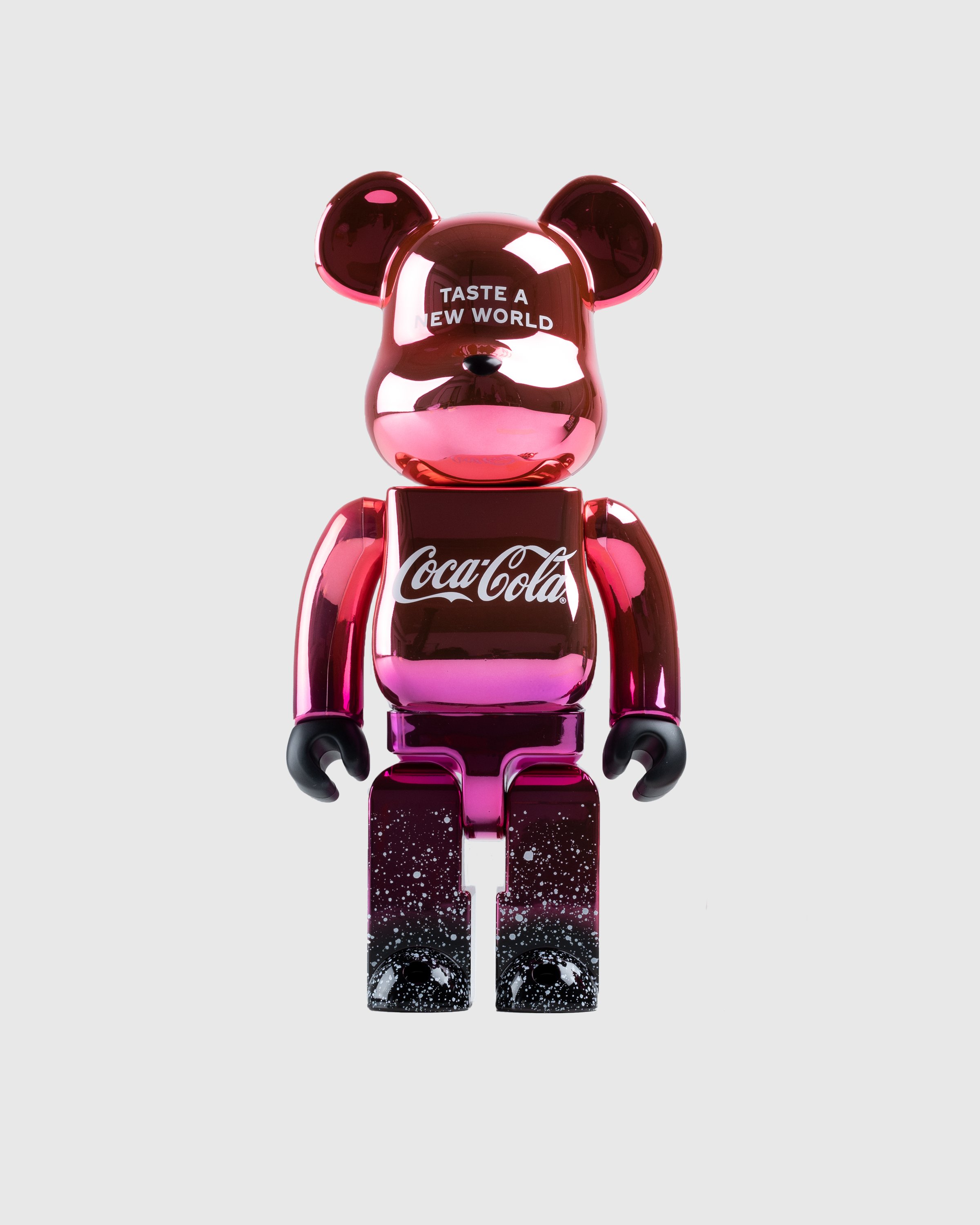 Medicom - Be@rbrick Coca-Cola Creations 1000% Pink - Lifestyle - Red - Image 1