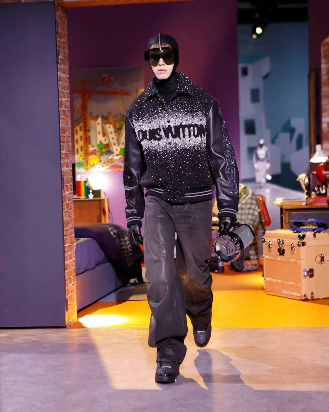 Louis Vuitton FW 2023 Menswear with Colm Dillane Is Praise-Worthy