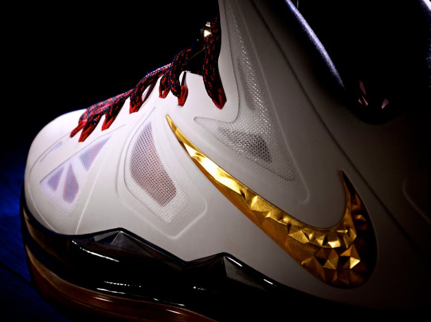 nike lebron james x basketball shoes