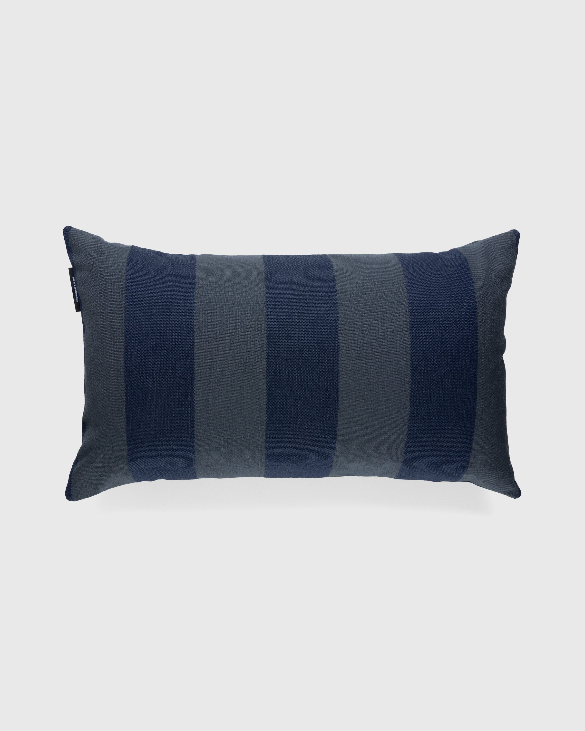 Kvadrat/Raf Simons - Reflex Pillow Grey/Blue - Lifestyle - Blue - Image 1