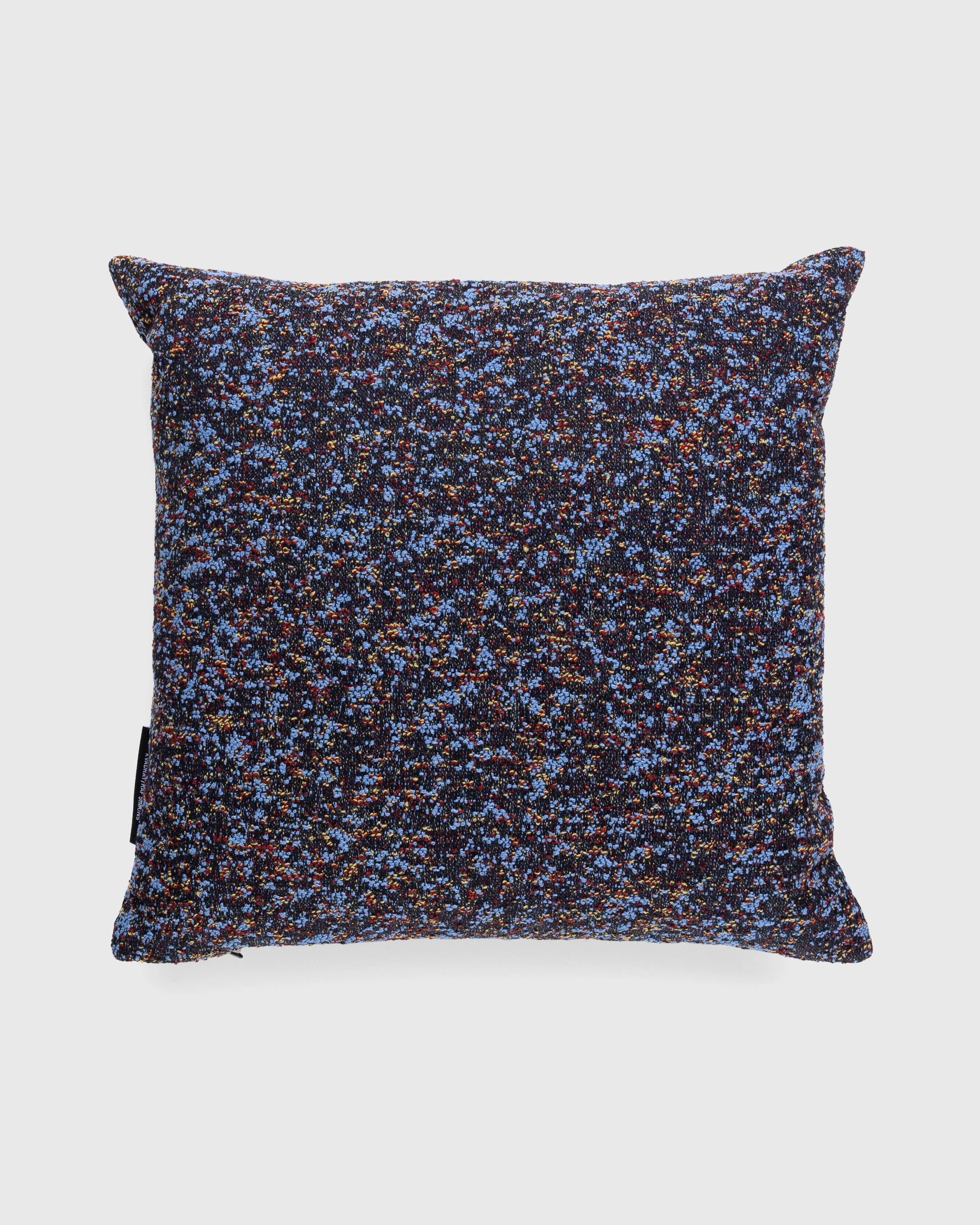 Kvadrat/Raf Simons - Atom Pillow Blue - Lifestyle - Blue - Image 1