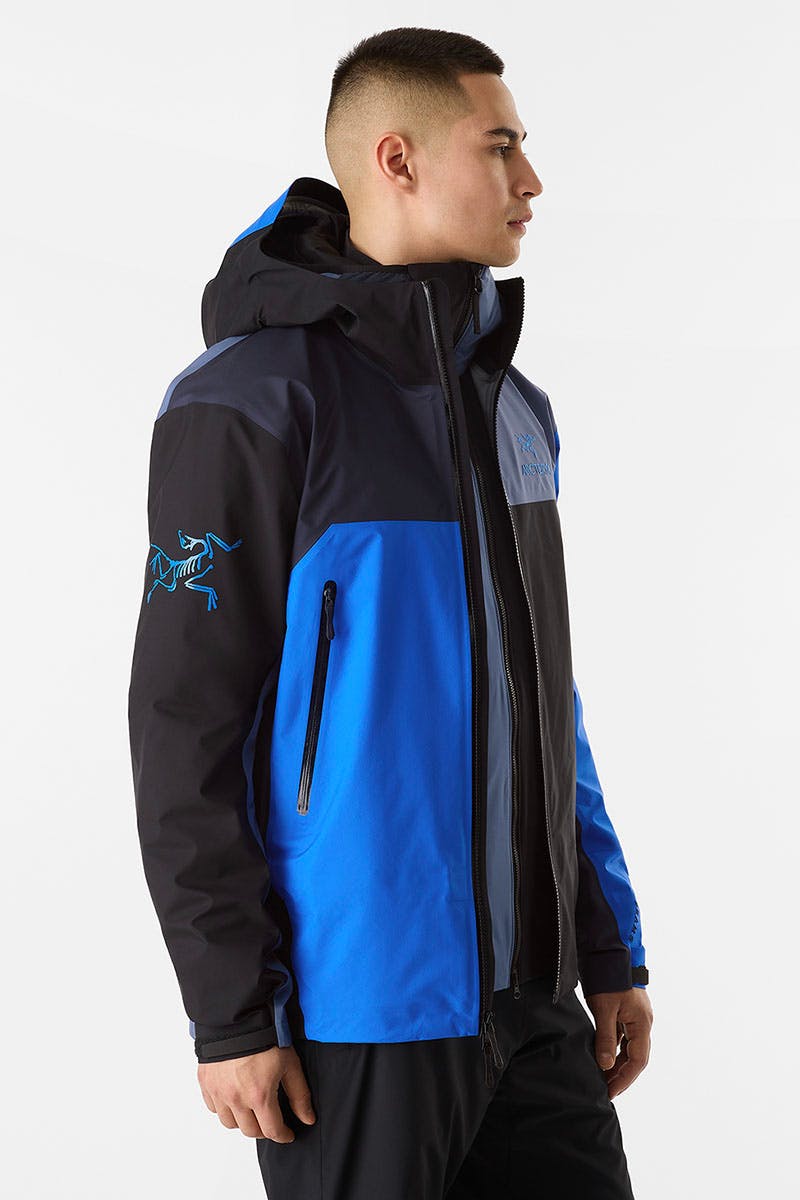 https://www.highsnobiety.com/static-assets/dato/1681224223-arcteryx-beams-ss23-1.jpg