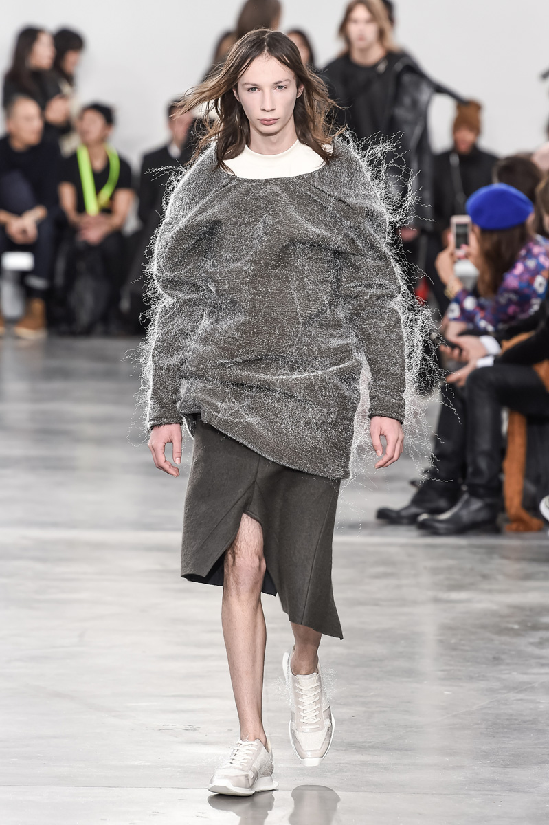 Rick Owens Menswear Fall Winter 2018 Collection Paris Fashion Week runway