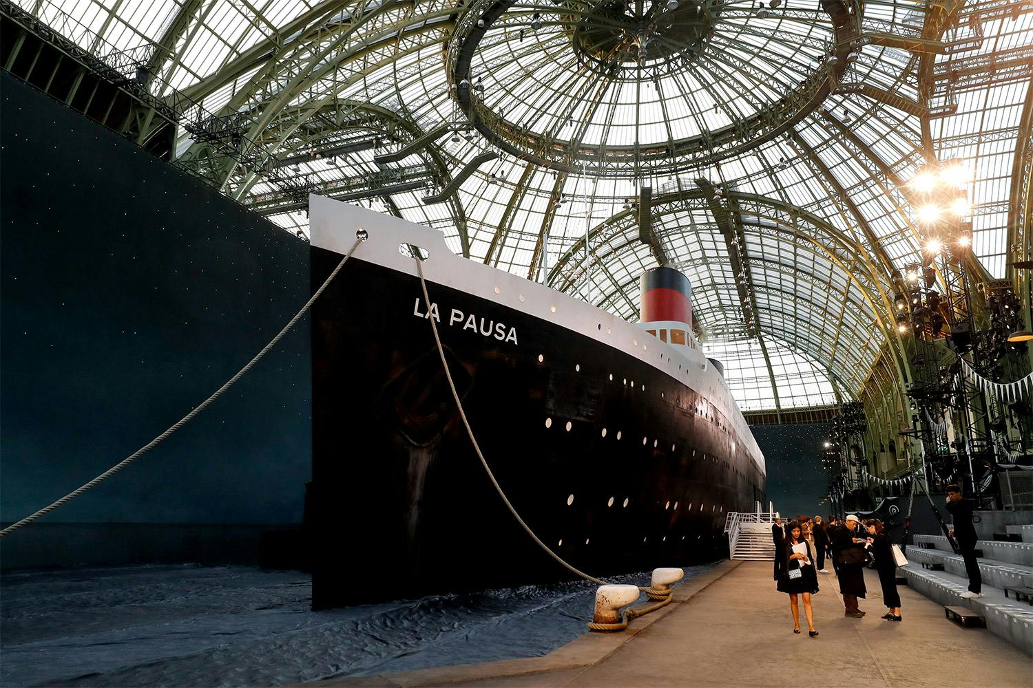 chanel resort 2019 presentation karl lagerfeld runway