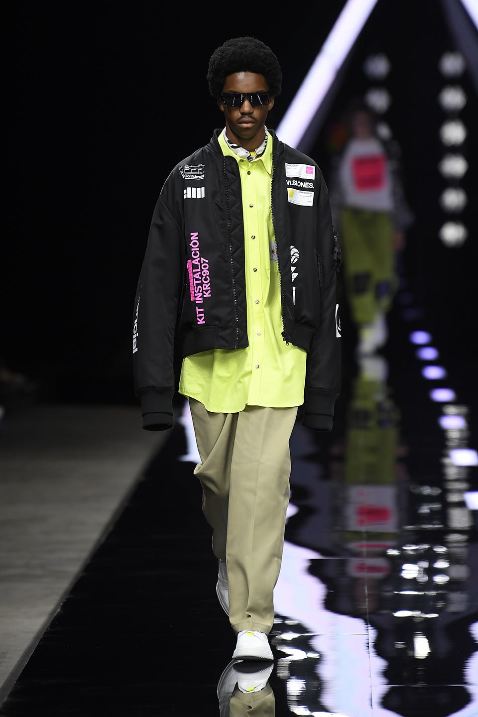 marcelo burlon ss19 eastpak linda farrow runway