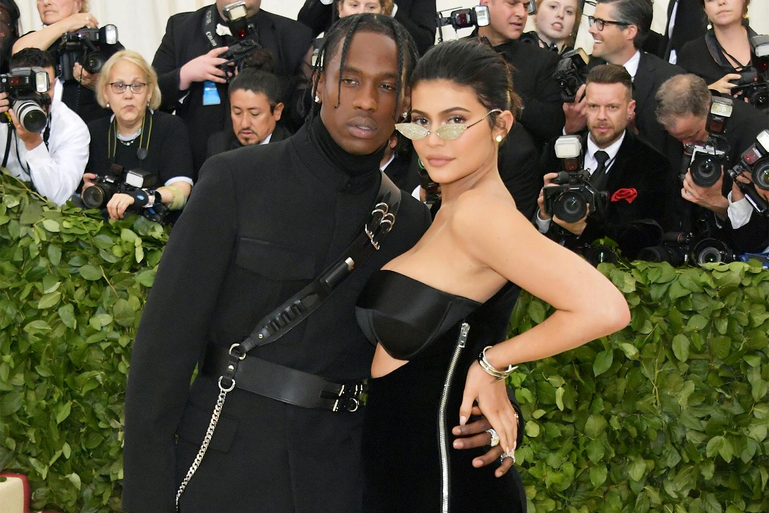 kylie jenner forbes younget billionaires twitter react Travis Scott astroworld