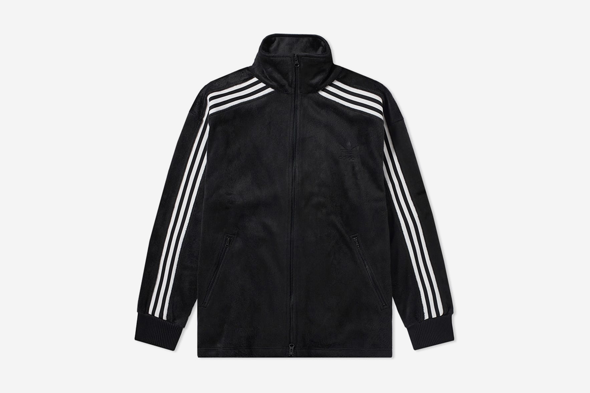 13 03 2018 adidas velourbbtracktop black cy3541 mo 1 Margiela Stüssy end