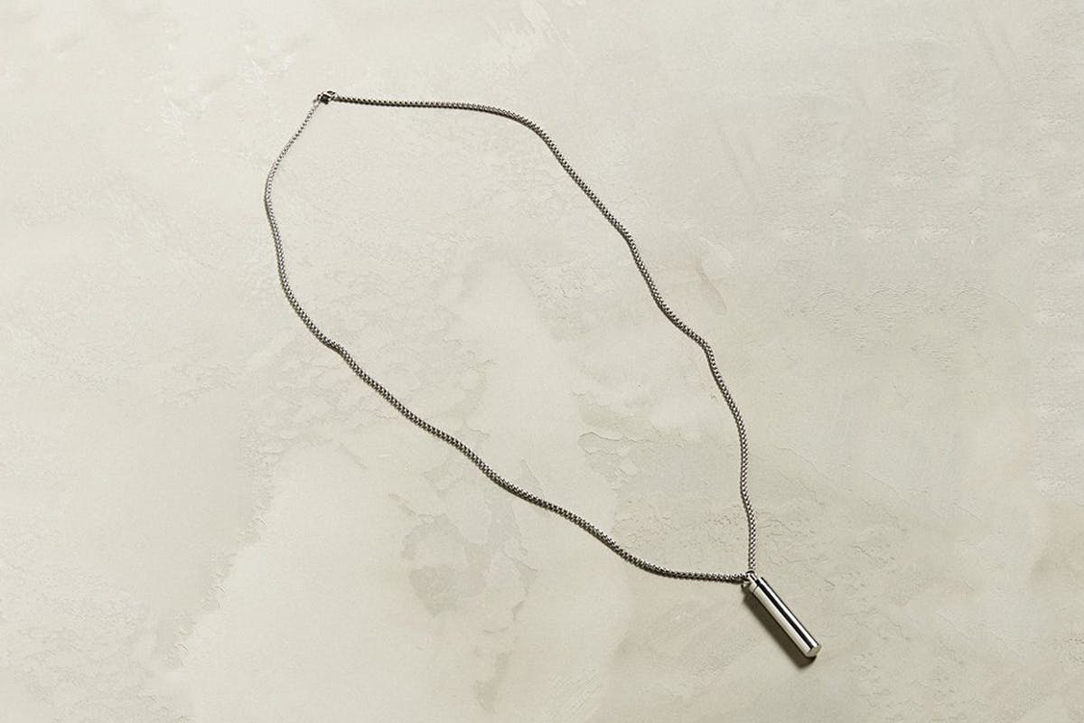 Executive Society Kapsoula Kecklace Guess Stüssy fila