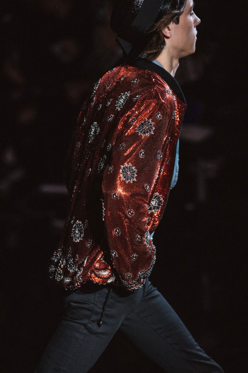 saint laurent Mens SS19 17 800x1200 bandana paisley