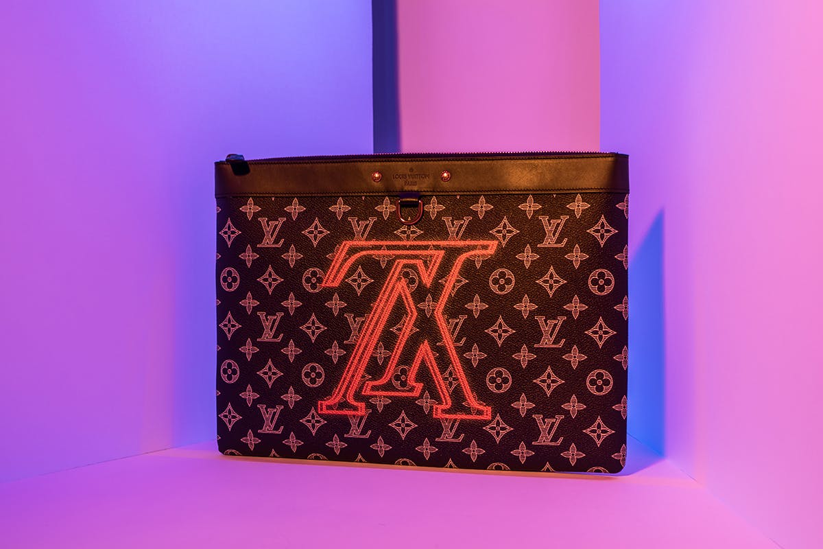 louis vuitton pochette apollo monogram upside down ink navy 1 Gucci StockX