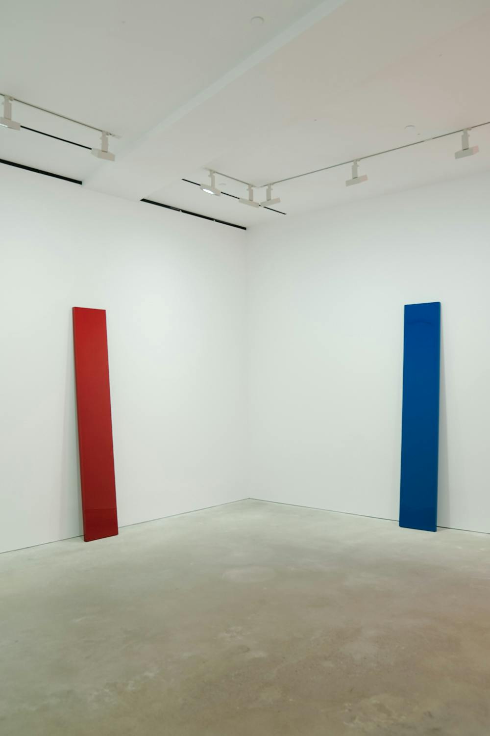 dan flavin donald judd john mccracken fred sandback david zwirner exhibition