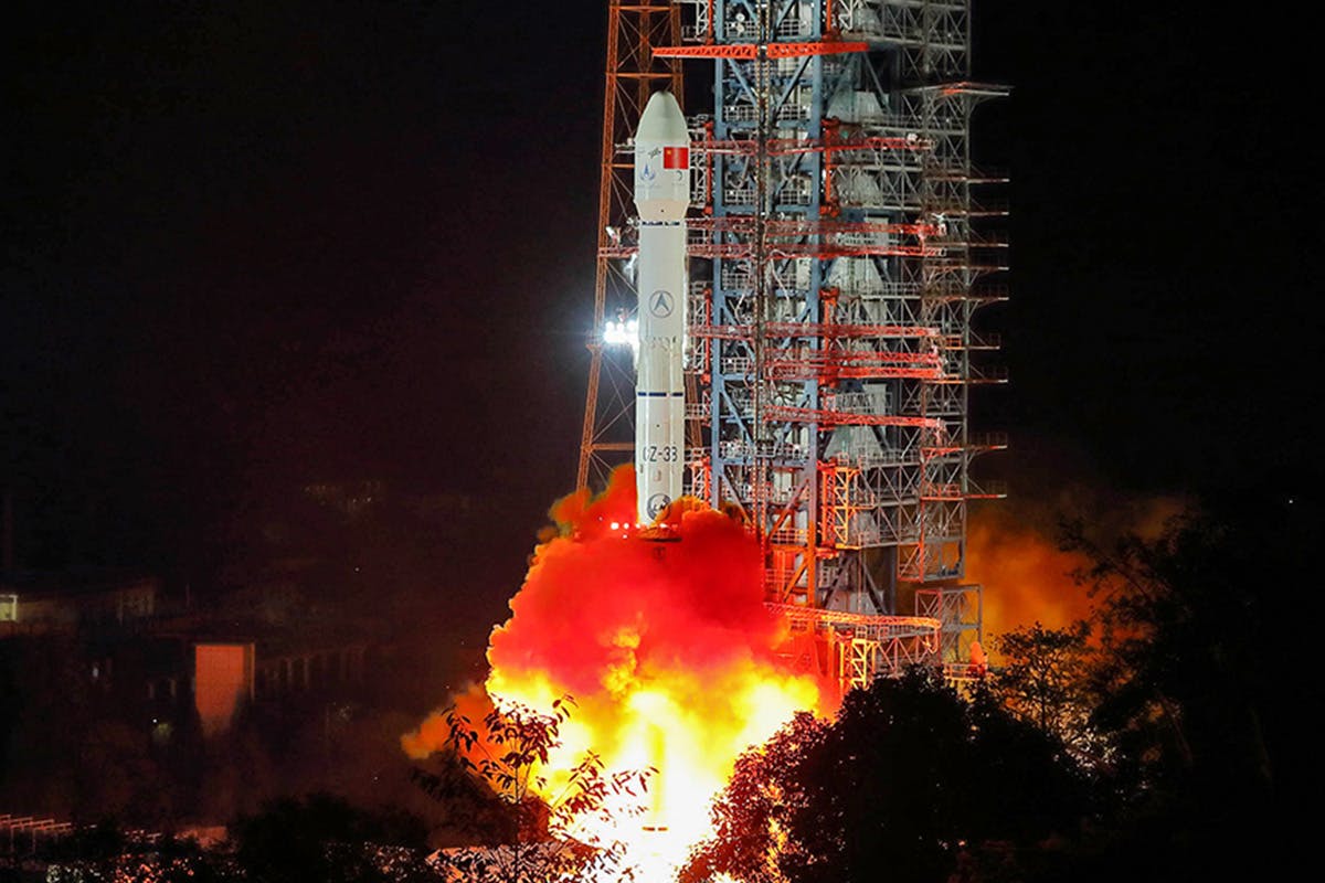 china lands spacecraft dark side moon Moon Landing nasa