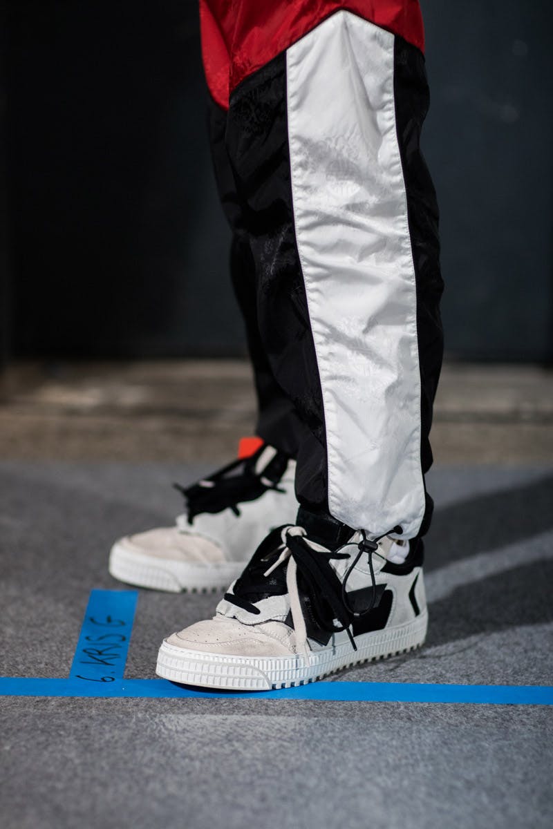 off white fw19 his hers pfw show OFF-WHITE c/o Virgil Abloh paris fashion week