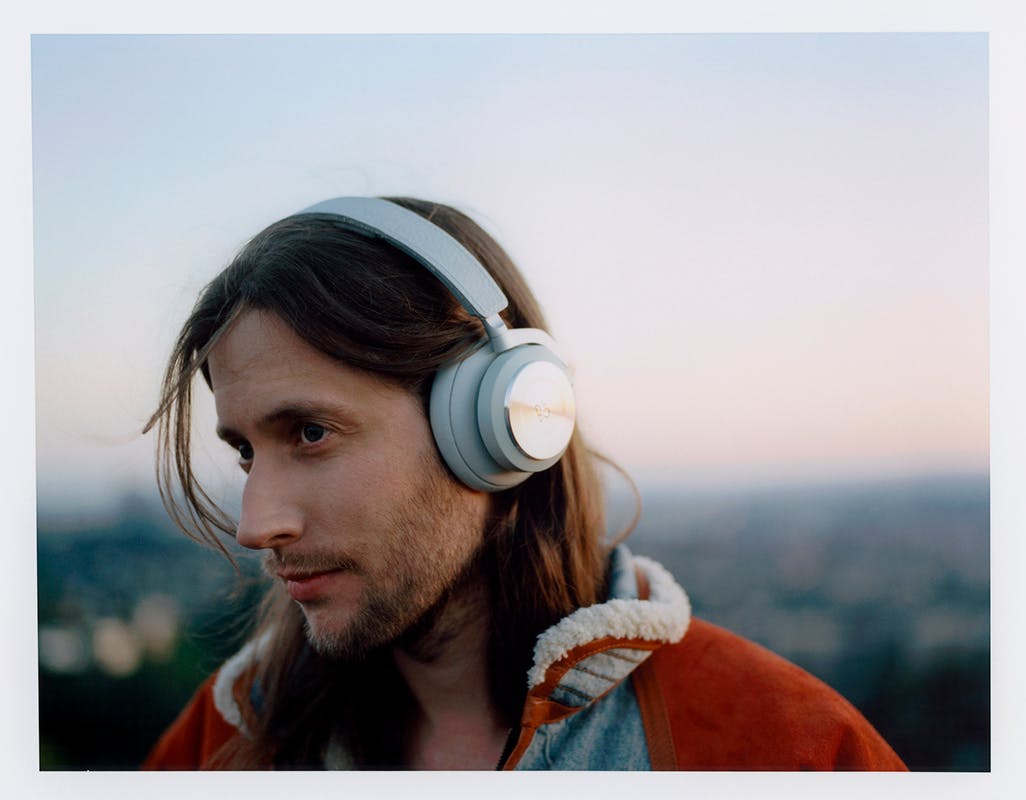 rimowa bang olufsen beoplay h9i headphones bang &amp; olufsen